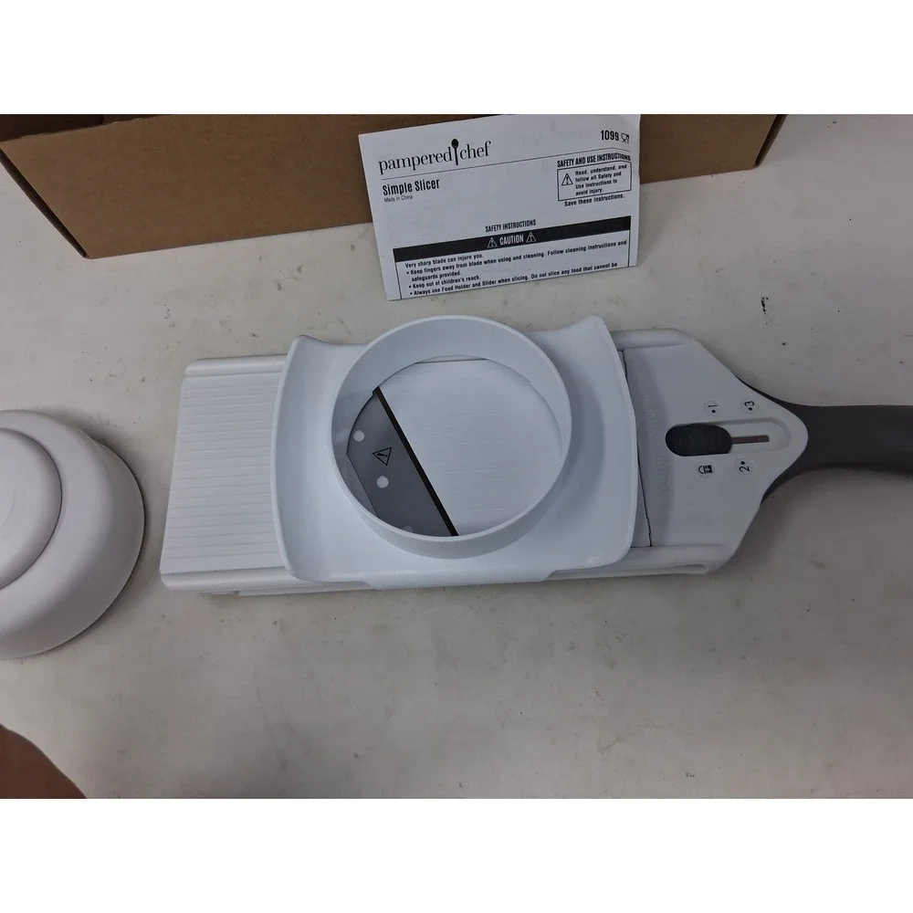 Pampered Chef Simple Slicer 1099 White Adjustable Mandoline Food SlicerNIB. K
